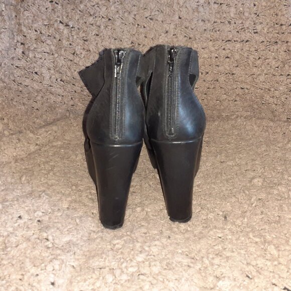 STRATEGIA-Black Oiled Suede Platform Wedges-Back Zip-Sz 36-Near Mint - Picture 5 of 7